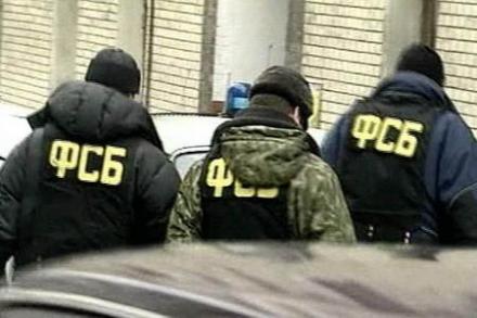 Убежавших от мобилизации из Украины в Россию, ФСБ «оформляет» в террористическое рабство