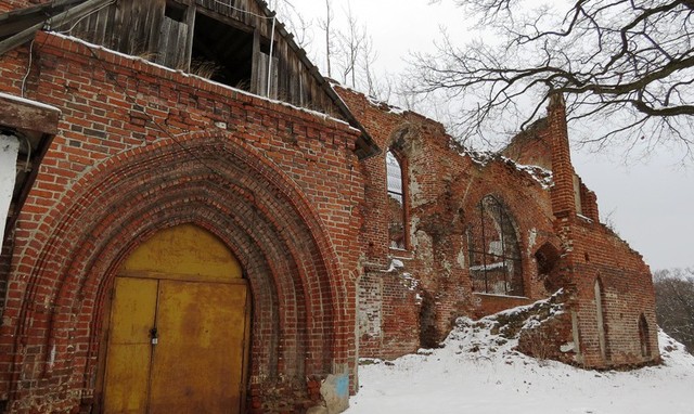 За 70 лет пребывания в составе России немецкий городок превратился в руины. Фоторепортаж