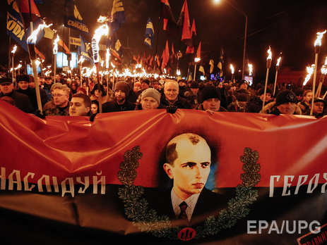 Солонин и Собченко: Если Порошенко подпишет закон о принудительном "шанувании" нацистов, в США развяжут антиукраинскую кампанию