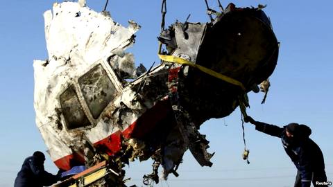 Гибель рейса MH17: «Гэбэшный вброс» и «белый шум»