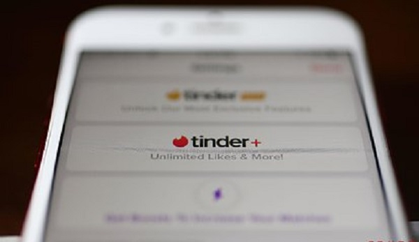 Брендами Tinder и Badoo воспользовались для кражи денег россиян