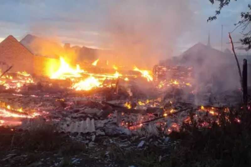 В Башкирии подростки-близняшки спасли семью из пожара