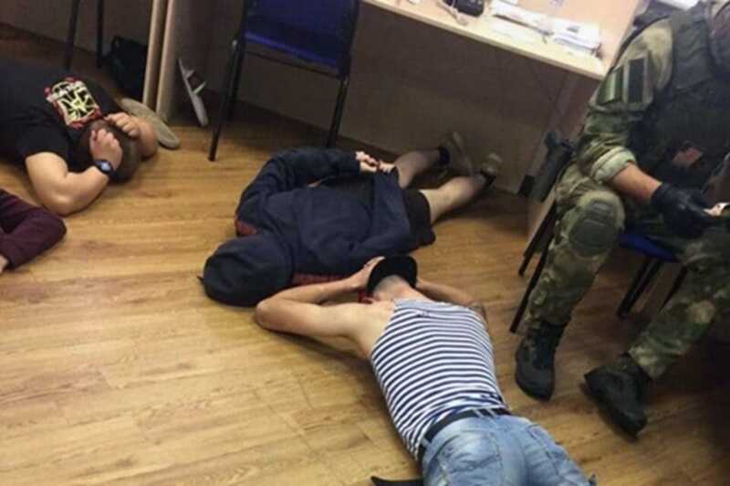 В Тюменской области и ЯНАО задержали организованную преступную группу, занимавшуюся убийствами и вымогательствами