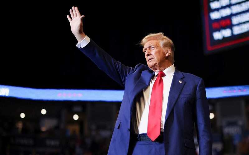 Трамп откладывает удар по Кремлю, надеясь на личную сделку с Путиным