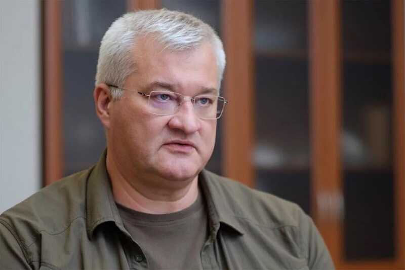 Глава МИД Украины осудил США за поздравления России с национальным днем