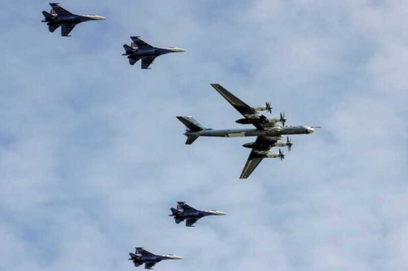 Массовая атака дронов по России: повреждены военные объекты и склады