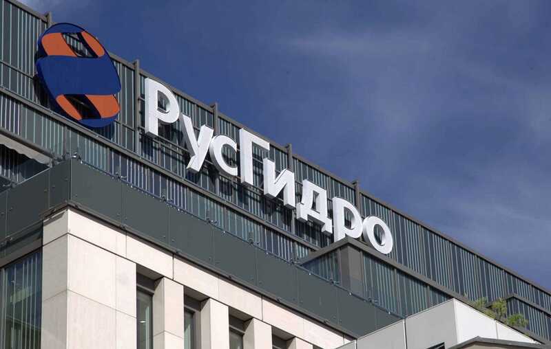 В разгар кризиса «РусГидро» тратит сотни миллионов на офис, квартиры и аквариум с акулами
