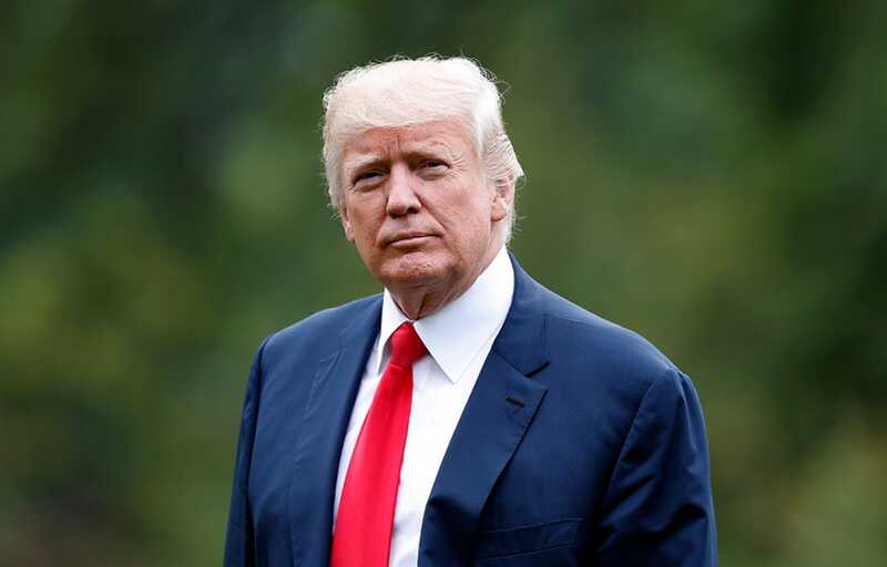 Трамп продолжает менять имидж: президента выставили суперменом на странице Белого дома