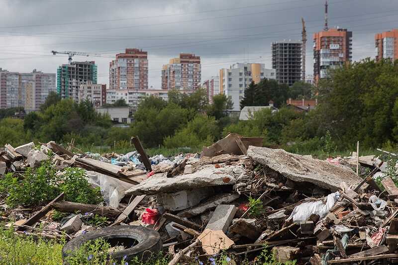 Жители юга Москвы жалуются на незаконные свалки: власти игнорируют обращения