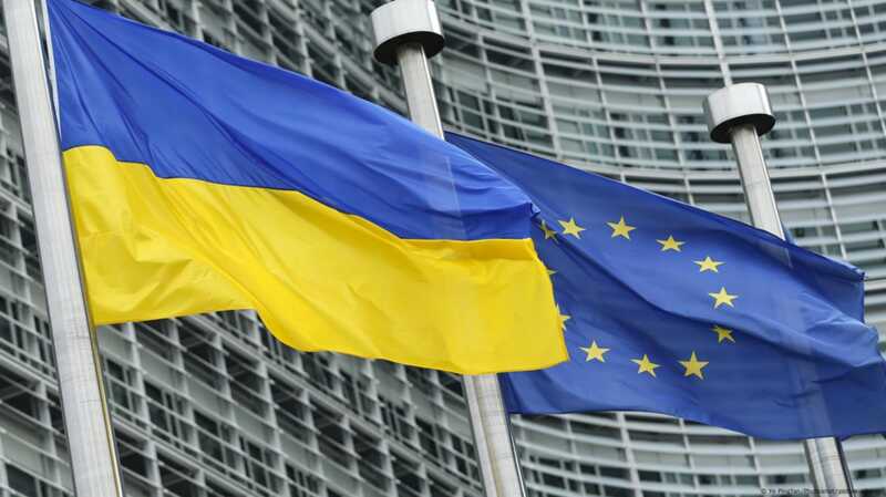 ЕС угрожает Украине полным прекращением финансовой помощи из-за трудностей с антикоррупцией