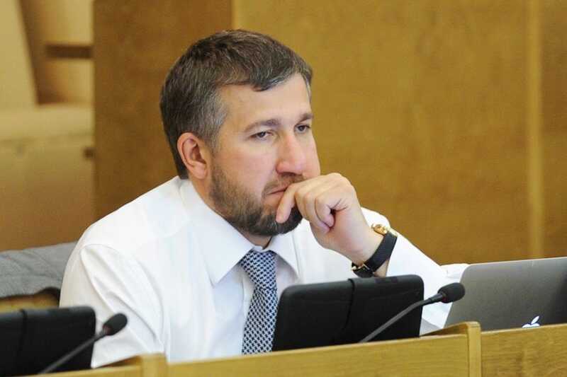 Депутат Григорий Аникеев может быть отцом дочери Валерии Федякиной, рожденной в СИЗО