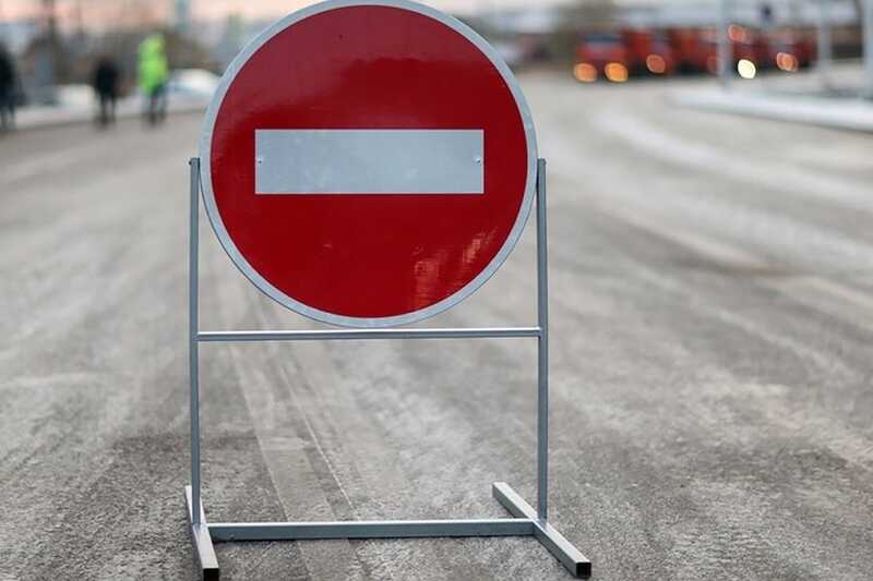 В поселке в Кабардино-Балкарии из-за сильного дождя перекрыли движение