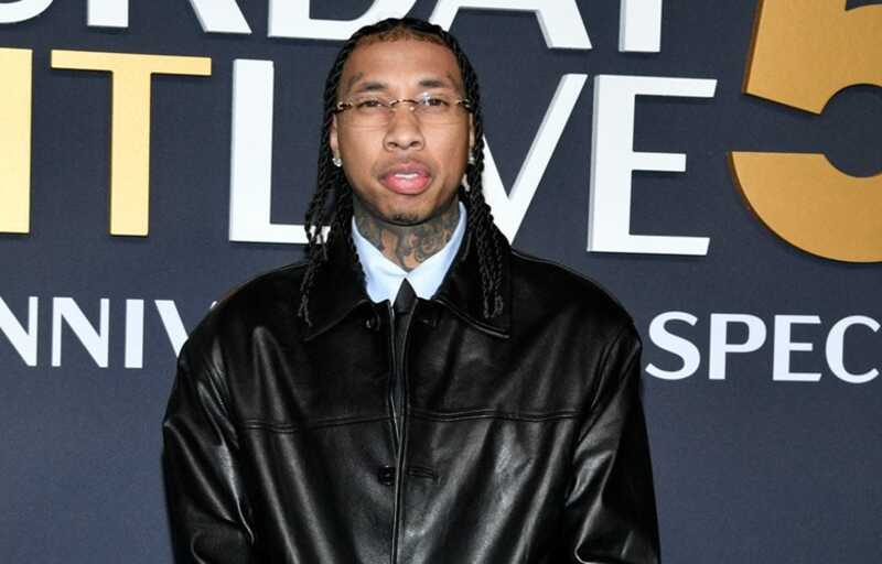 Десантнику отказали во входе на концерт рэпера Tyga из-за его формы