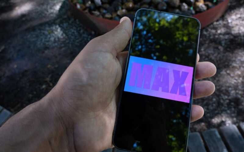 Мессенджер Max начнут предустанавливать на все смартфоны в России