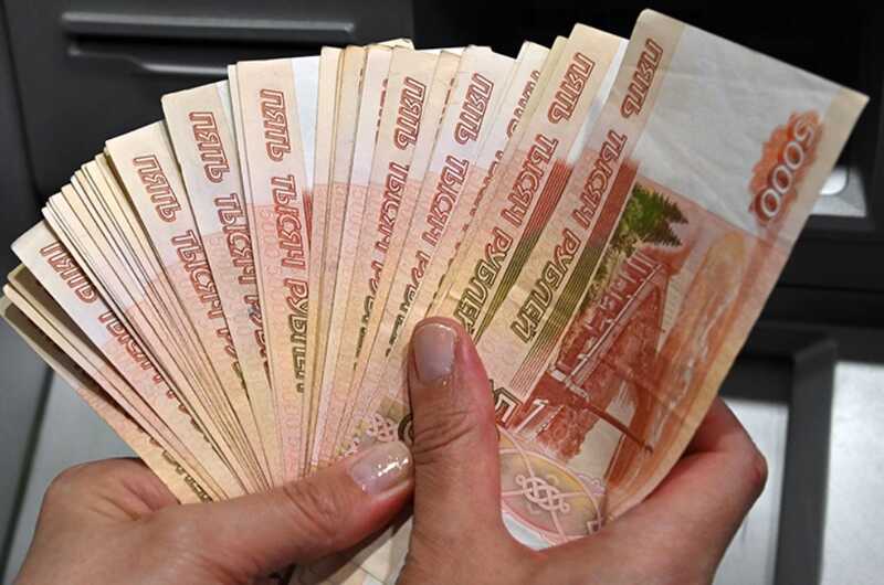 Как в России деньги на школы и транспорт уходят участникам "СВО"