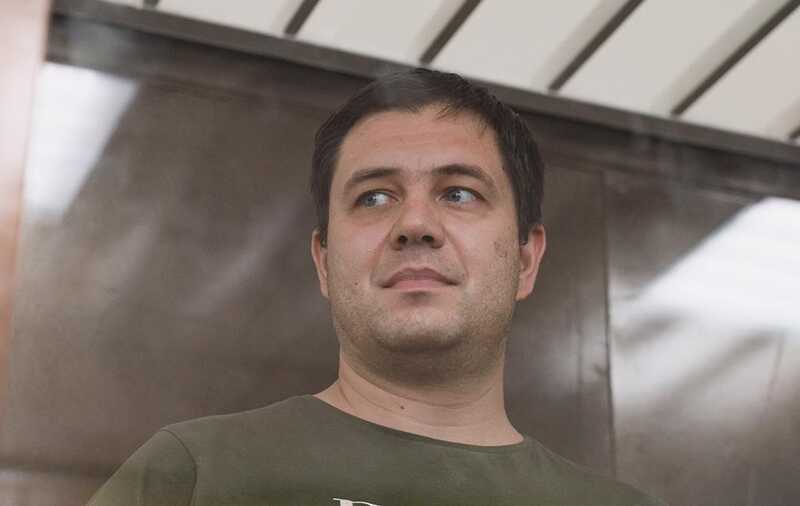 Главреду «Базы» Глебу Трифонову предлагают сделку: признание за свободу журналистки