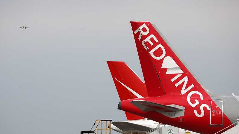 Пассажиры Red Wings в Тбилиси ждут вылета почти сутки без размещения и с ограниченным питанием