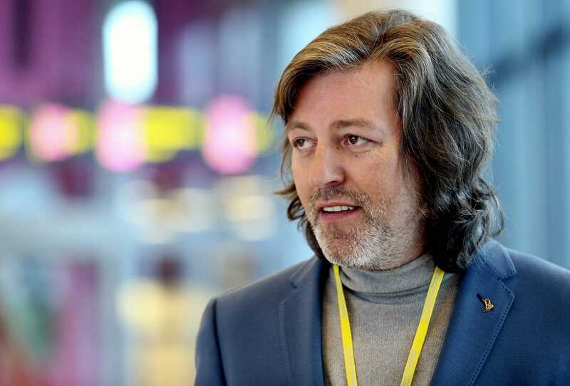 Президент Латвийской автофедерации Раймондс Киселс лишён прав за гонку на Mercedes по Риге