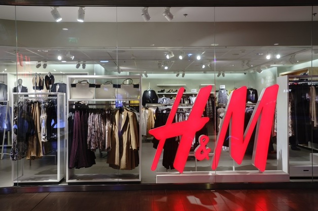 H&M ежегодно сжигает в котельных Швеции тонны новой одежды